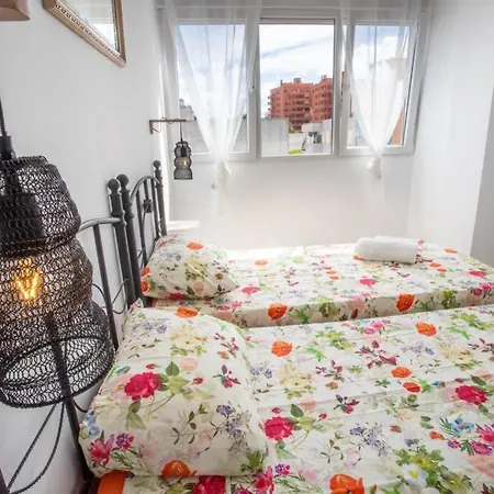New Fantastic Location 2 Bed, 2 Bath 150m From The Beach, Central Apartamento *