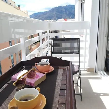 Apartment New Fantastic Location 2 Bed, 2 Bath 150m From The Beach, Central